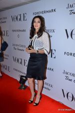 at Vogue_s 5th Anniversary bash in Trident, Mumbai on 22nd Sept 2012 (131).JPG